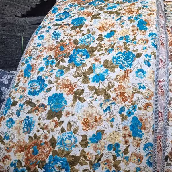 طبق گفته مدیر عامل تولید تشک مسافرتی در اصفهان لازم هست که همیشه برای کنترل قیمتها مستقیم از عمده فروشی تشک در اصفهان استعلام قیمت خرید نمایید.